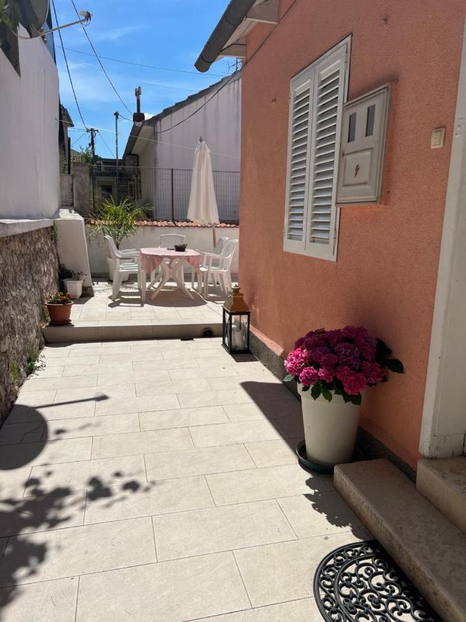 Apartment Silvana II Σίμπενικ Εξωτερικό φωτογραφία